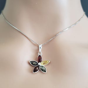 Dainty Baltic Amber Flower Pendant/ Small Flower Pendant Necklace/Baltic Amber Pendant/Sterling Silver Pendant/Gift/P193