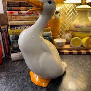 Vintage 1980er Jahre Große Entenfigur - Weiße & Orange Entenstatue - Bauernhaus-Cottagecore-Dekor
