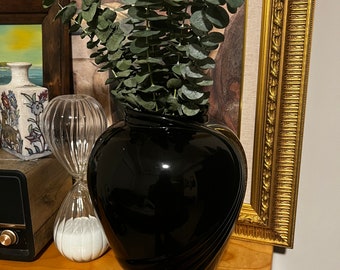 Beautiful 1980s Large Black Haeger Swirl Pattern Vase, Art Deco-Inspired