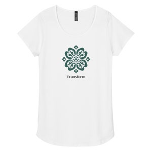Transform (Dam) Casual, Sommar, Lätt, Rund Hals, Kortärmad, Mandala 100% Bomull T-shirt