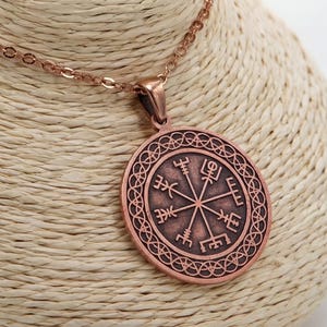 Vegvisir-hängehalsband i ren koppar – handgraverad vikingakompass, presentask bild 1