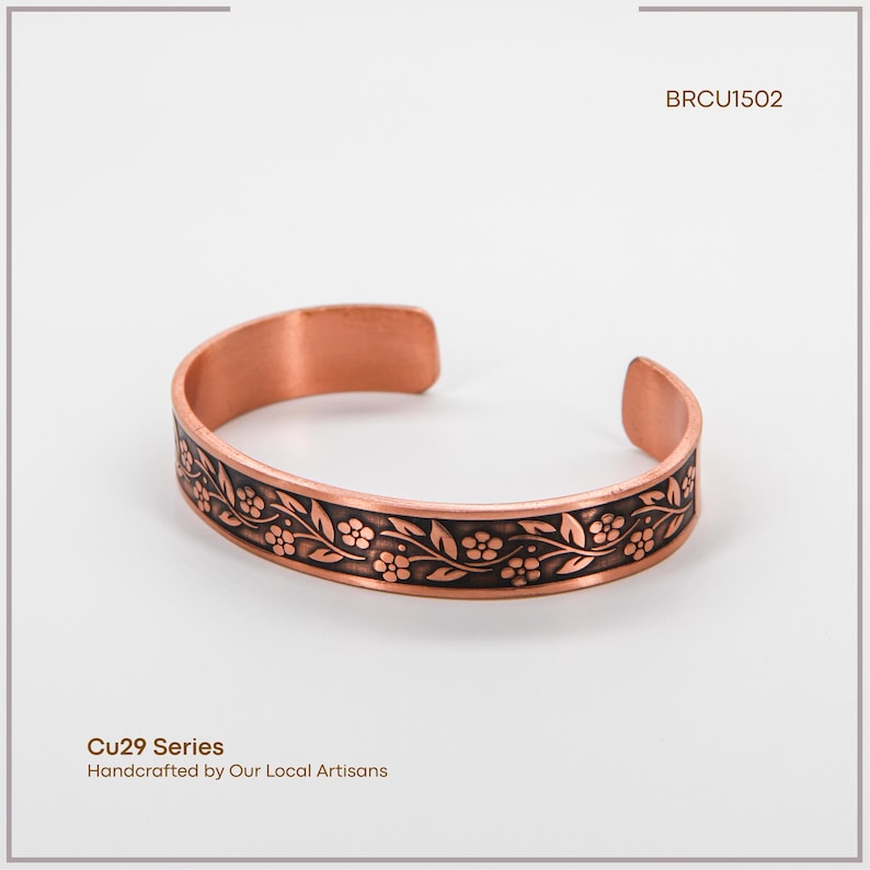 Armband med blommor i ren koppar — Handgjort, justerbart blommönster, presentask | acycraft bild 2