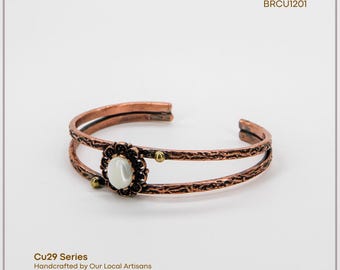 Pulsera artesanal de cobre Acycraft Cappadocia con piedra natural (nácar y ágata)