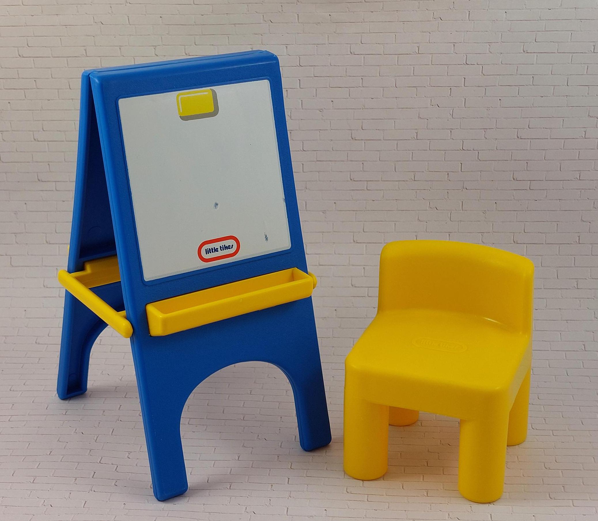 Little Tikes Dollhouse Art Easel-blue and Yellow-green Chalk Board