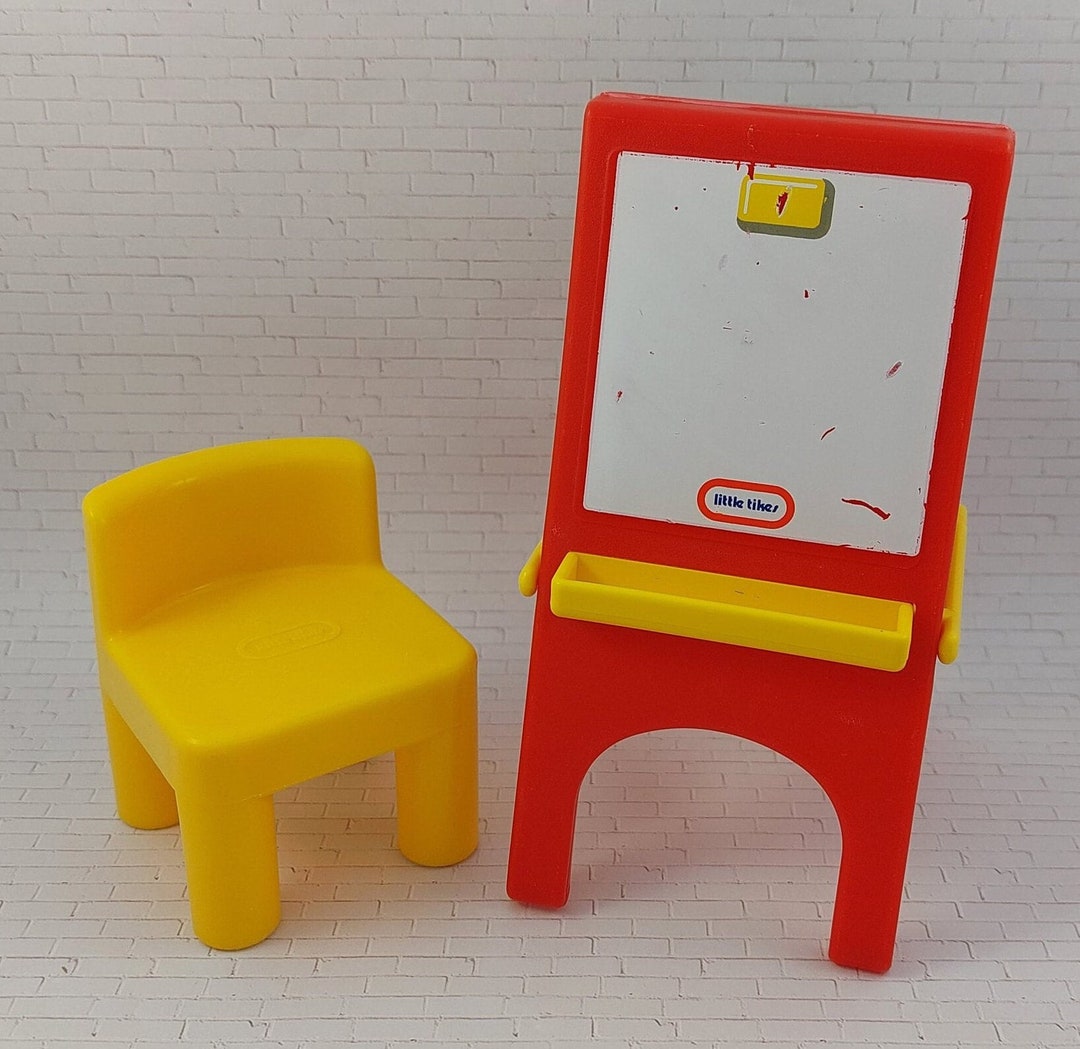 Little Tikes Dollhouse Art Easelred and Yellowchalk Boardyellow
