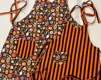 Mommy & Me Reversible Halloween Aprons