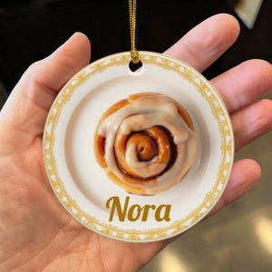 Custom Sticky Bun with Glaze, Cinnamon Roll, Cream Cheese, Dessert Lovers Personalized Christmas Food Ornament Gift (Flat Design, NOT 3D)