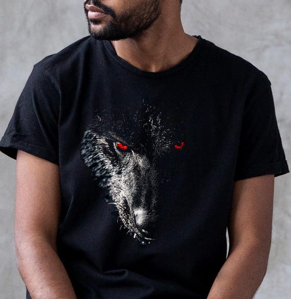 Werewolf Graphic T-Shirt: Spooky Gothic Horror Tee