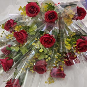 Rosa roja individual envuelta para regalo, tacto real - Flores artificiales realistas