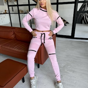 Pink Tracksuit Women – 2 Piece Sweatpants Suit | Cropped Zip Sweatshirt Set | Sporty Chic Y2K Outfit | Travel & Lounge Set for Her