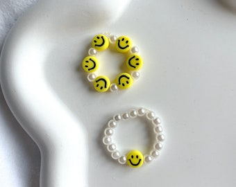 Perlenring Smiley, Gelbe Smiley Perlen, Perlmuttperlen, Elastischer Ring, Freundschaftsring, Glücksbringer Geschenk, Happy Face, Stretchring