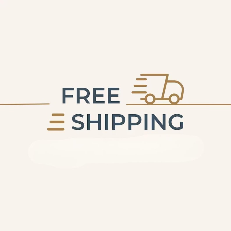 Puede incluir: Gr&aacute;fico con las palabras "FREE SHIPPING" en azul oscuro, con una l&iacute;nea marr&oacute;n y un icono de cami&oacute;n marr&oacute;n estilizado. El fondo es de color beige claro.