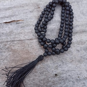 Frankincense 108 mala beads (black)