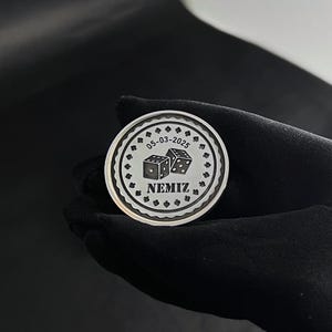Gegraveerde pokerchip, aangepaste pokerchip, aangepaste kaartbeschermer, gegraveerde kaartspellen, aangepaste casinobenodigdheden