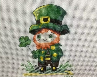 Kruissteekpatroon kabouter: St. Patrick's Day-kabouter (pdf-patroon)