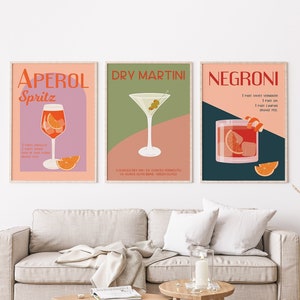 Juego de 3 impresiones de cócteles retro en colores pastel, impresiones físicas grandes, juego de galería de cócteles coloridos para pared, decoración de pared de moda, impresiones de barra Aperol Spritz