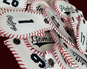 Porte-clés de baseball - fait main à partir de vraies balles de baseball Rawlings - cadeaux pour équipe, joueur, entraîneur - souvenirs sportifs