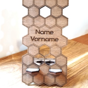 Handmade birch wood honeycomb smartphone holder - deco! Name stand for smartphone. Named Gift. personalized