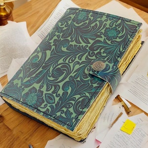 Diario in pelle fatto a mano - Diario rilegato in carta vintage Deckle Edge - Diario del Libro delle Ombre - Quaderno per schizzi in pelle - Diario di scrittura