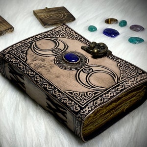 Diario in pelle vintage Triple Moon per uomini e donne 200 pagine di carta vintage anticata a mano con bordo deckle, regali per lui e lei