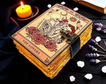 Diario Grimorio del Tarot de los Enamorados de 400 páginas: Libro de hechizos de cuero vintage, diario gótico de brujas, diario wiccano de papel deshilachado, regalo de Halloween