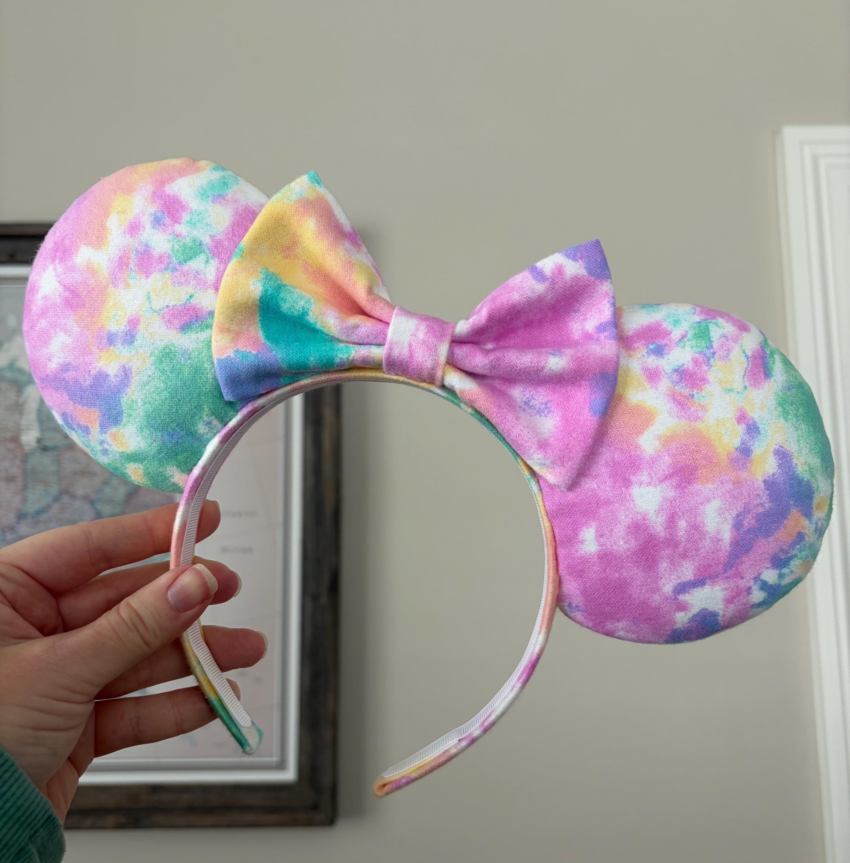 Minnie Mouse Tie Dye Headband Ears NWT Disney Parks Minnie Mouse Tye Dye Sequin Ear | Mercari main image 4