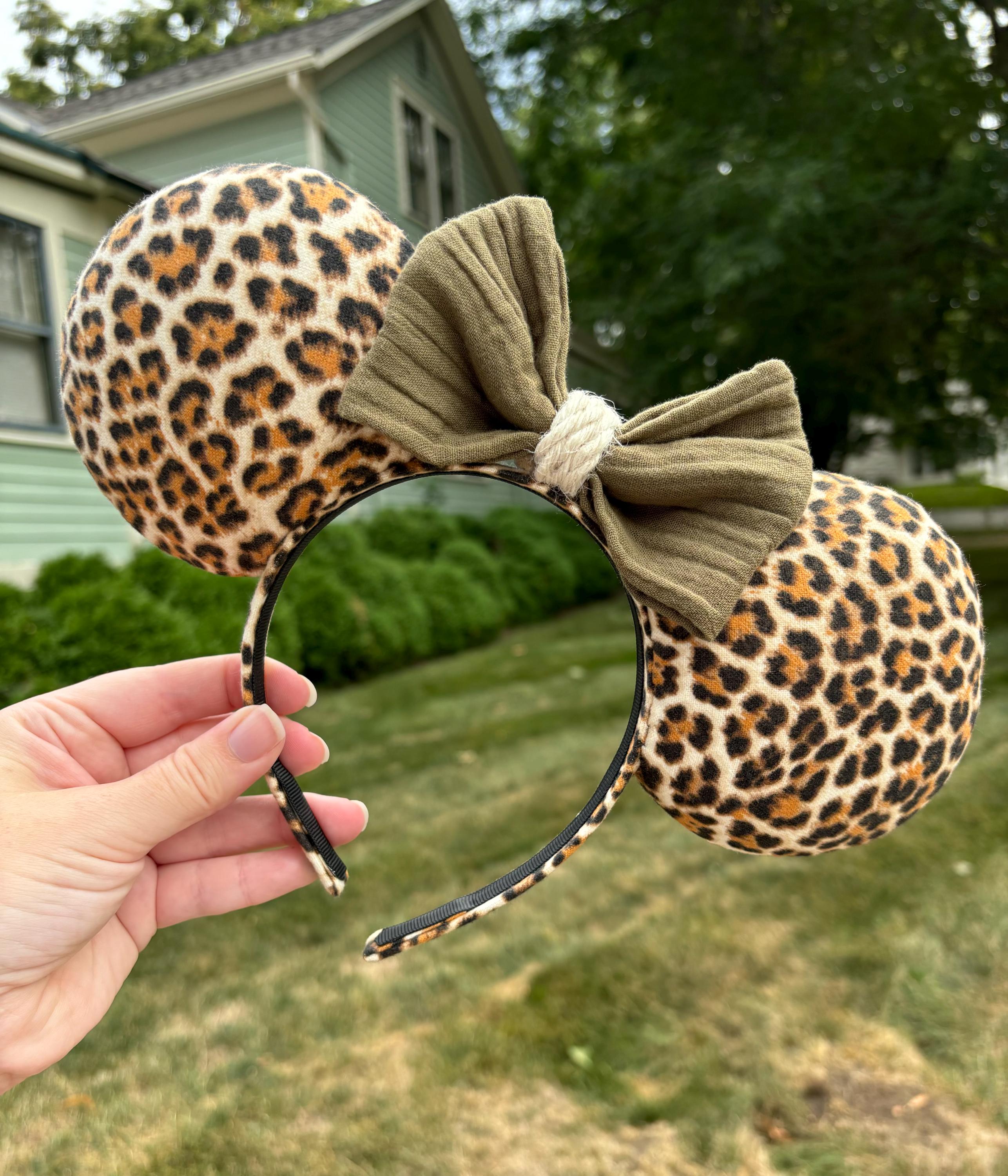 Cheetah Print Minnie Ears, Green Linen Bow, Animal Kingdom  display picture 2
