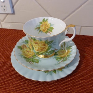 Royal Albert Teacup Trio Yellow Rose Bone China - Made in England