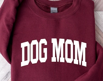 Dog Mom Sweatshirt: Cozy Gildan Fleece - Pet Lover Gift
