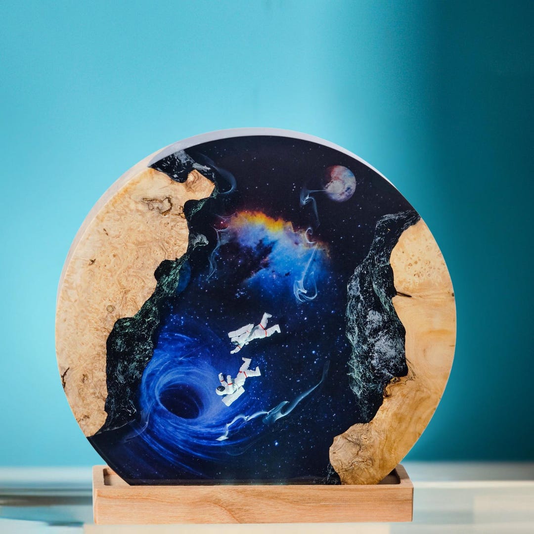 Handmade Astronaut Black Hole Epoxy Lamp: Resin Space Art - Etsy Australia