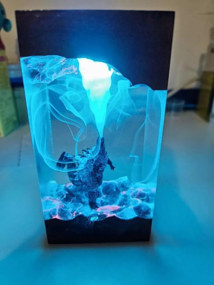 ゴジラ ジオラマ レジンランプ：怪獣 ファイアブレス LED テーブル