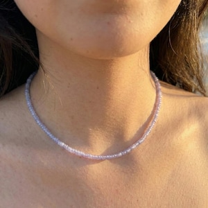 Pastell Lila Perlen Halskette, kleine rocailles Perlen Halskette, handgemachter minimalistischer Schmuck Bild 1