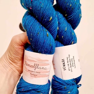 Handfärgat garn, fingertjockt garn, 4-trådigt garn, 100 g/400 m, Superwash Merinoull, Donegal