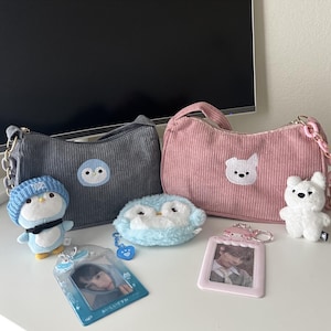 the boyz tbz toyz dolls bestickte Schulter Baguettetasche