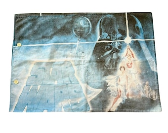 Funda de almohada vintage de Star Wars del año 2000, con Darth Vader y la Estrella de la Muerte.