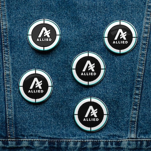 Set of pin buttons