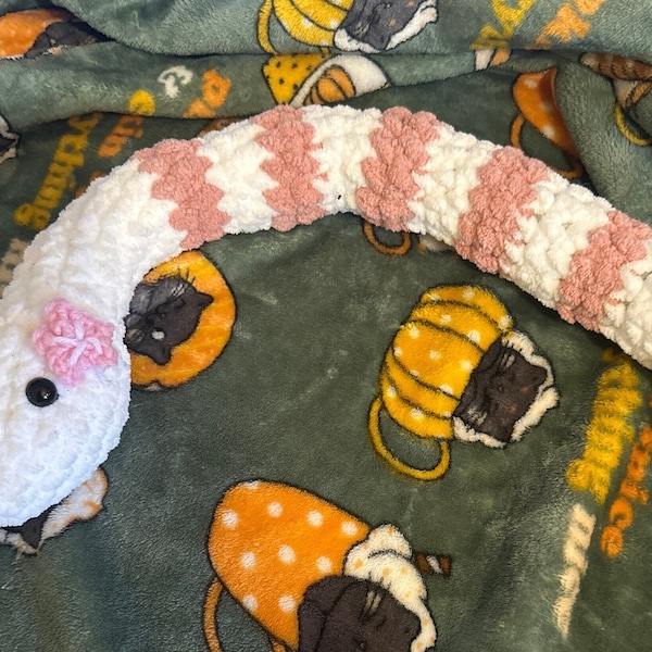 Cherry blossom snake Crochet pattern