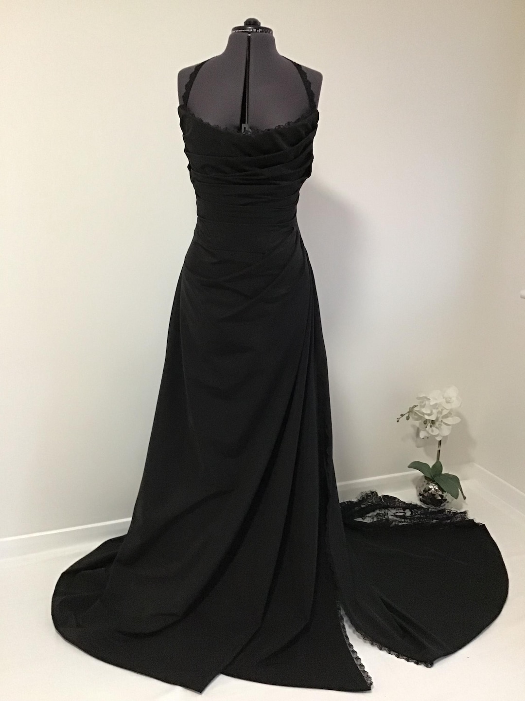 Gothic A-line Square Neck Wedding Dresses Sleeveless Satin Split Bridal Gowns with Belt UQW0013 main image 0