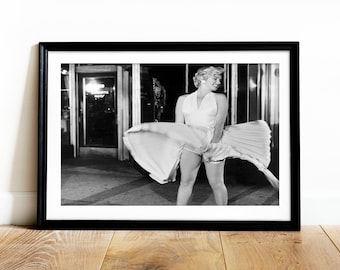 Marilyn Monroe, Marilyn Monroe Poster, iconic photo, Old Photo Print, Vintage Poster, Vintage Print,Woman Poster,Monroe Poster,Fashion Photo
