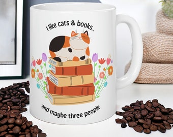 Cadeau pour les amateurs de livres | Tasse livresque | Tasse parent chat en céramique | Chat lisant un livre | Tasse de chats et de livres | Cadeau maman chat