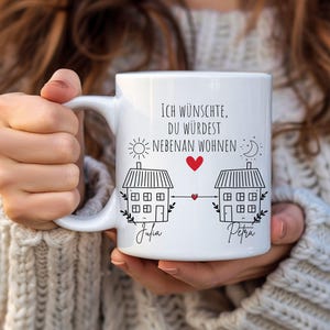Breng je vriendschap op afstand dichterbij met deze 'I Wish You Lived Next Door' mok. Perfect als hartverwarmend cadeau voor hem of haar, gemaakt van hoogwaardig keramiek. Ideaal voor koffie- en theemomenten vol herinneringen!