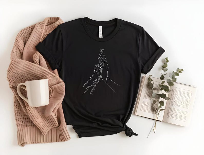 Trendy unisex sweatshirt, T-shirt of hoodie met "high five"-design voor honden- en dierenliefhebbers. Perfect cadeau voor hondenmoeders, Moederdag of hondenbezitters. Verkrijgbaar in diverse kleuren en maten!