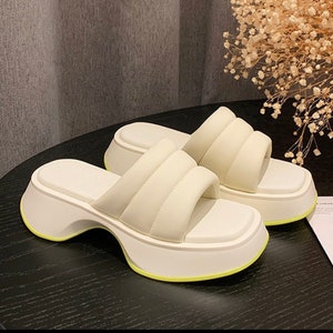 Ladies chunky slippers