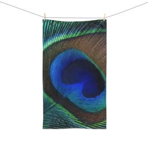 Peacock Feather Hand Towel, Vibrant Decor for Kitchen or Bathroom, Eco-Friendly Gift for Bird Lovers, Boho Style Towels, Nature Lover [...]