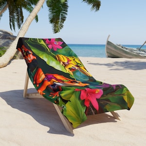 Colorful Vibrant Tropical Frogs Beach Towel