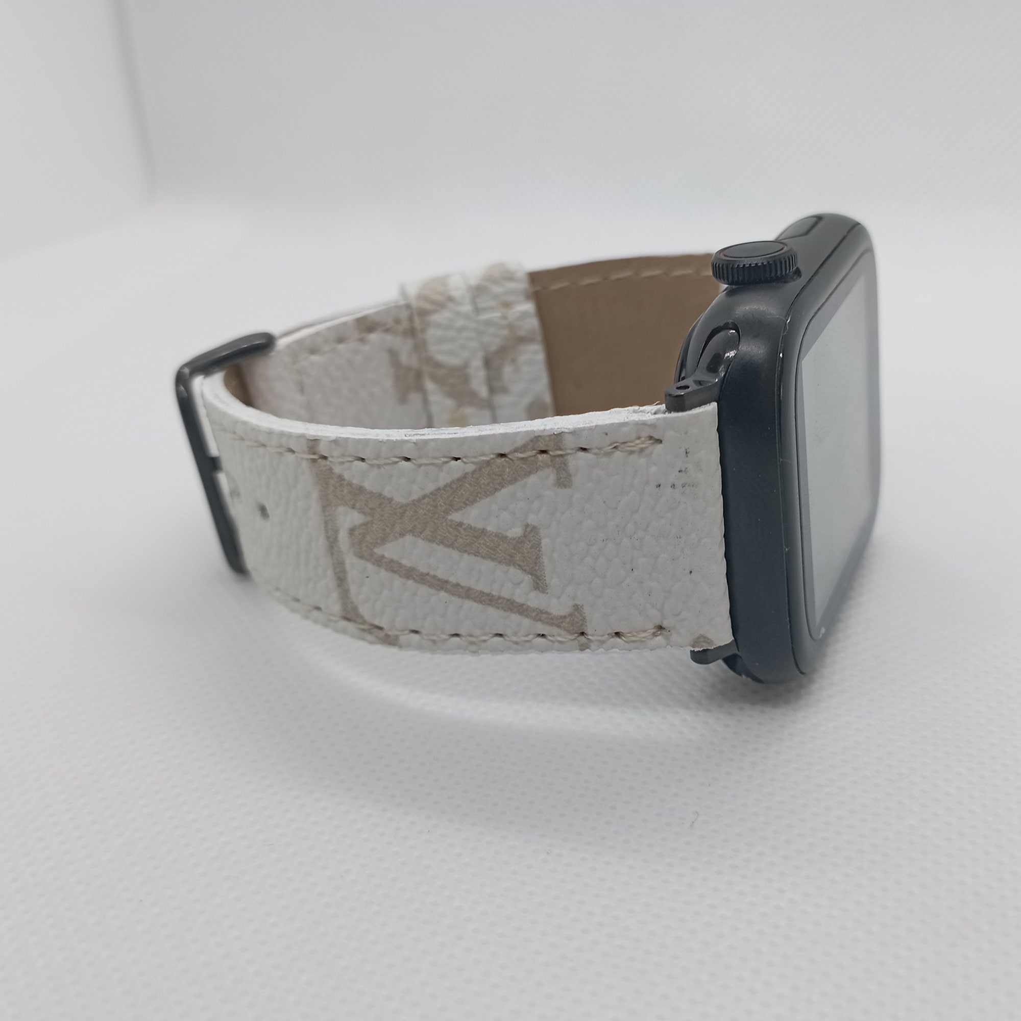 Buy Louis Vuitton Apple Watch Band Authentic Online In India -  India