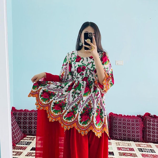 Elegance Blooms: Afghan Hazara Floral Dress Afghan Traditional Afghani Dress Afghan Hazara Women Hazara Girl Wedding Afghan Eid Style C