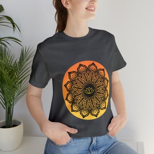 Yoga T shirt | Mandala | Lotus flower | Wellbeing | Fitness | Gift