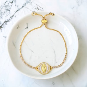 Our Lady of Guadalupe Crystal Pendant Adjustable Slide Bracelet, Protection Bracelet, Mary Gold Pendant Bracelet, Dainty Gold Bracelet Mary