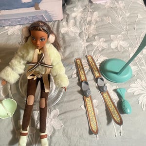 My Scene Vintage 2003 Chillin Out Wesley Madison Skiing Barbie by Mattel